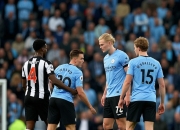 开云体育app-曼城后卫传球精准，帮助球队在英超比赛中攻守兼备的简单介绍