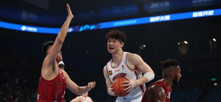 开云体育下载-包含上海男篮实力擒敌，取得关键胜利的词条