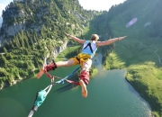 开云体育入口-老鹰啄穿深圳防线，西亚卡姆化身关键先生定乾坤