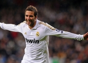 开云体育APP下载-当大苹果城遇见东方明珠，克莱的连续得分秀如何让尼克斯与上海队的友谊赛变成个人舞台