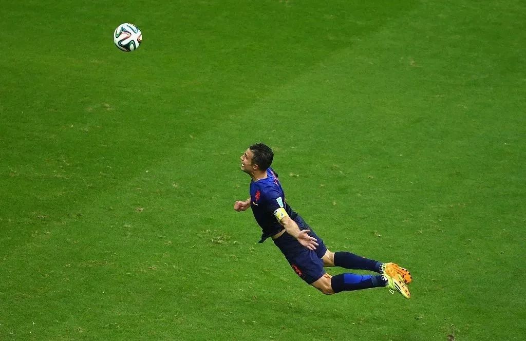 包含英格兰绝杀德国，范佩西关键制胜的词条