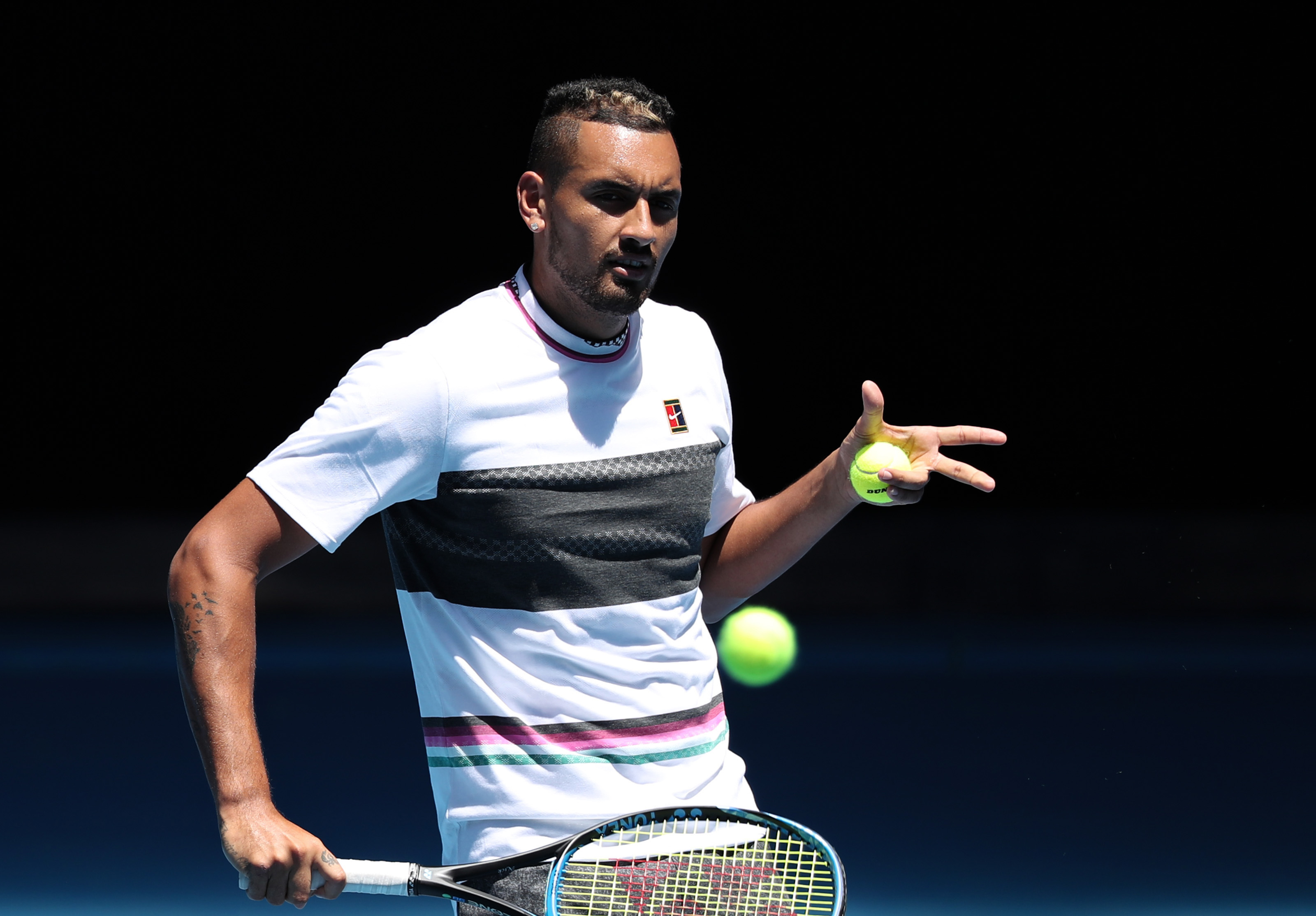 日本网球队险胜澳大利亚网球队，克耶高斯高光表现的简单介绍