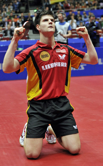 德国队险胜波兰队，奥恰洛夫点燃赛场