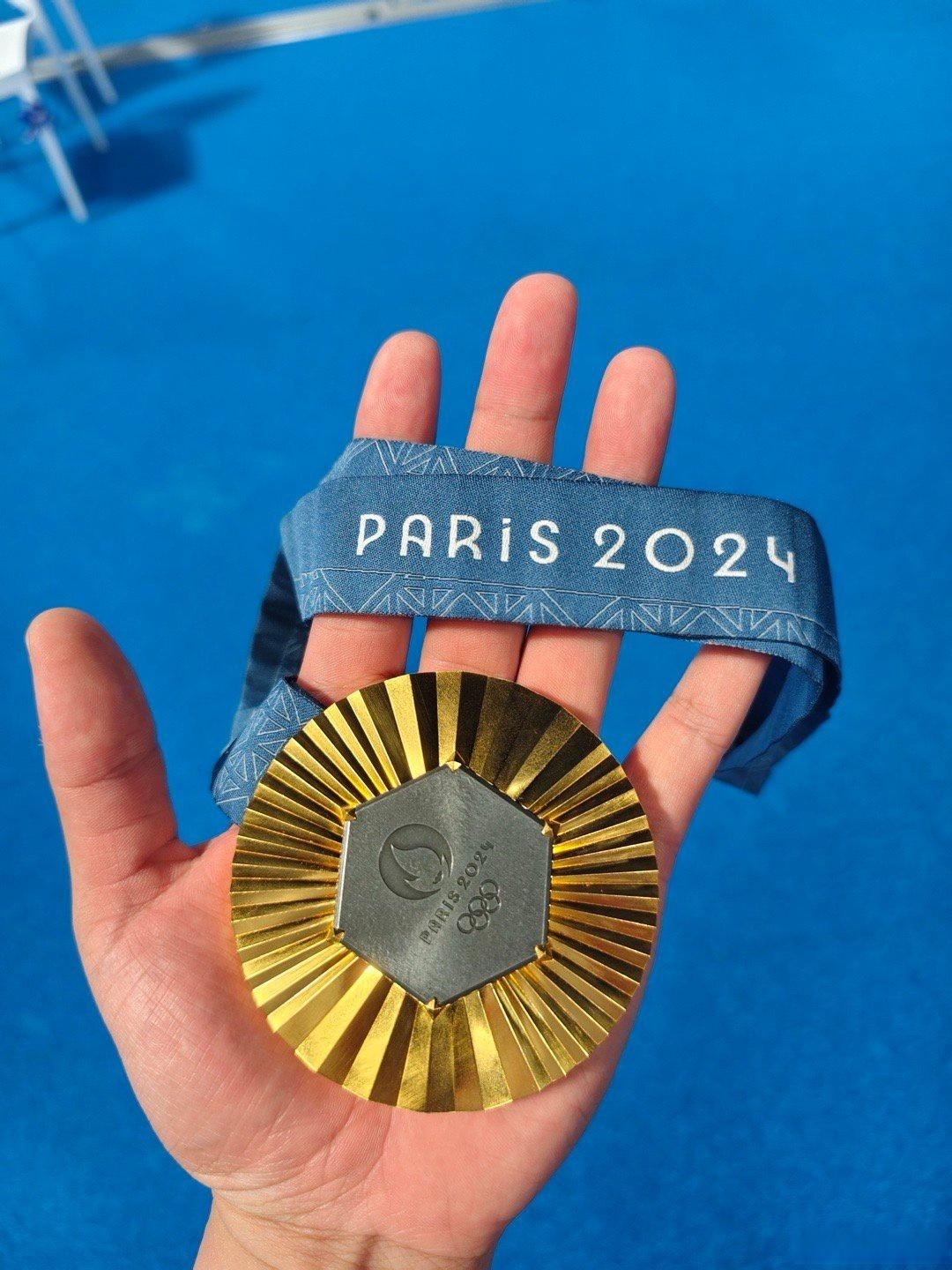 加拿大自由式滑雪选手斩获铜牌的简单介绍