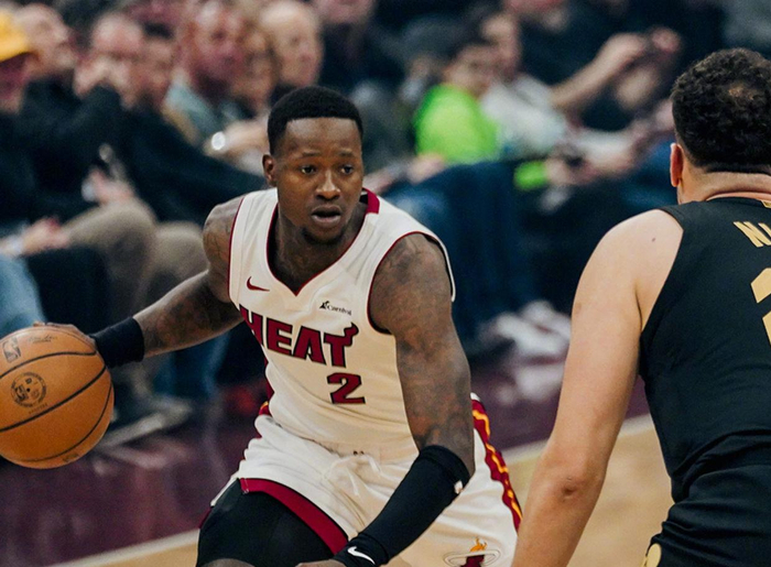 包含柏林十二星队守势硬朗，成功守住胜利三分的词条