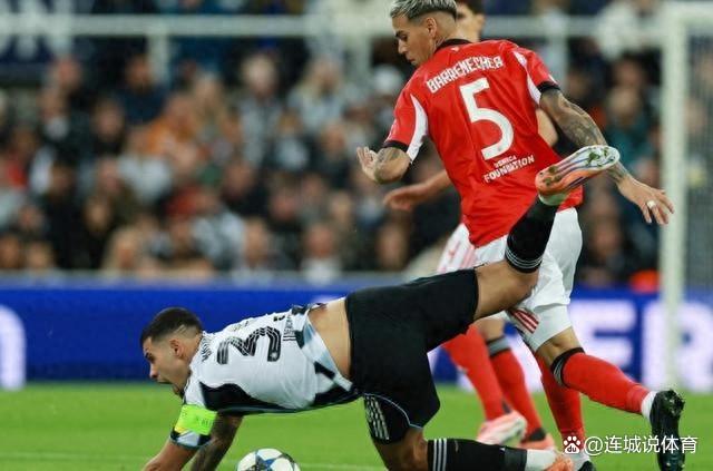 阿贾克斯夺冠：新锐劲旅惊艳欧洲赛场的简单介绍