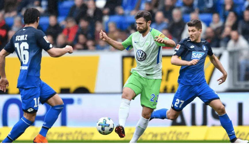 霍芬海姆球队在客场比赛中力挫对手